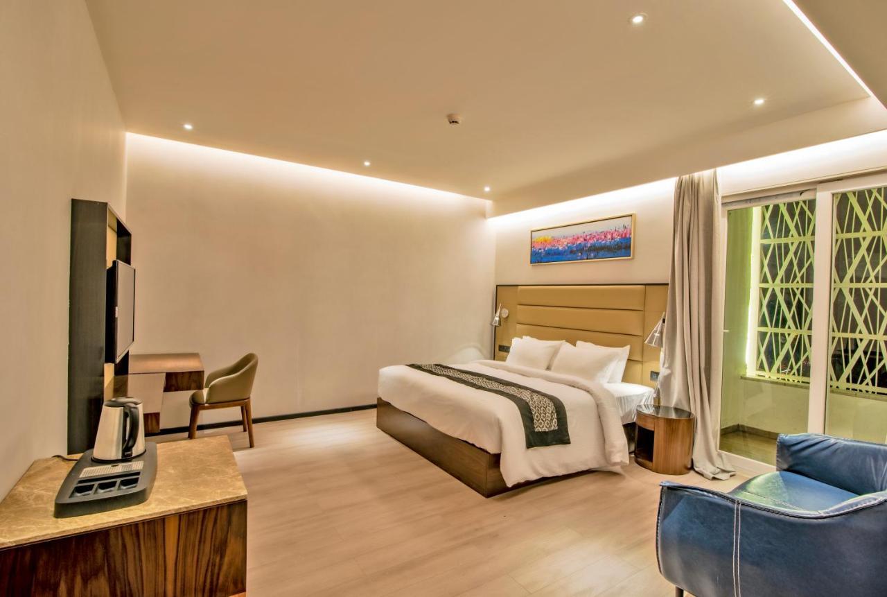 Hotel Enrise By Sayaji Nashik Exterior foto